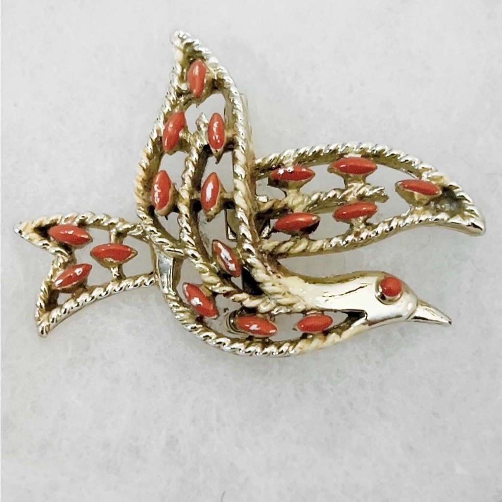 Gerrys Dove Bird Brooch Pin Enameled Vintage Signed 12$